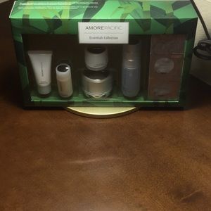 A more pacific essentials collection NIB